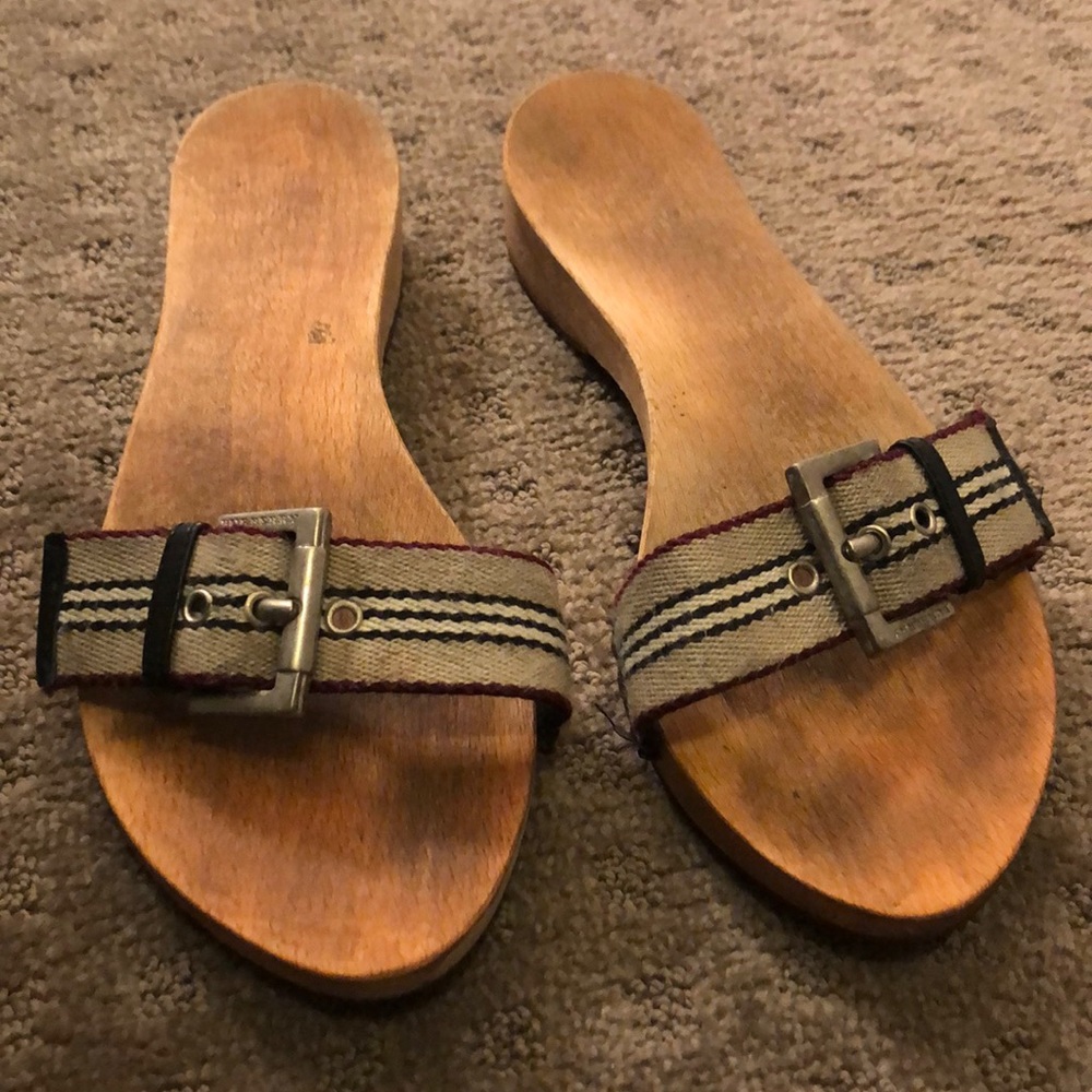 Burberry sandals size 36